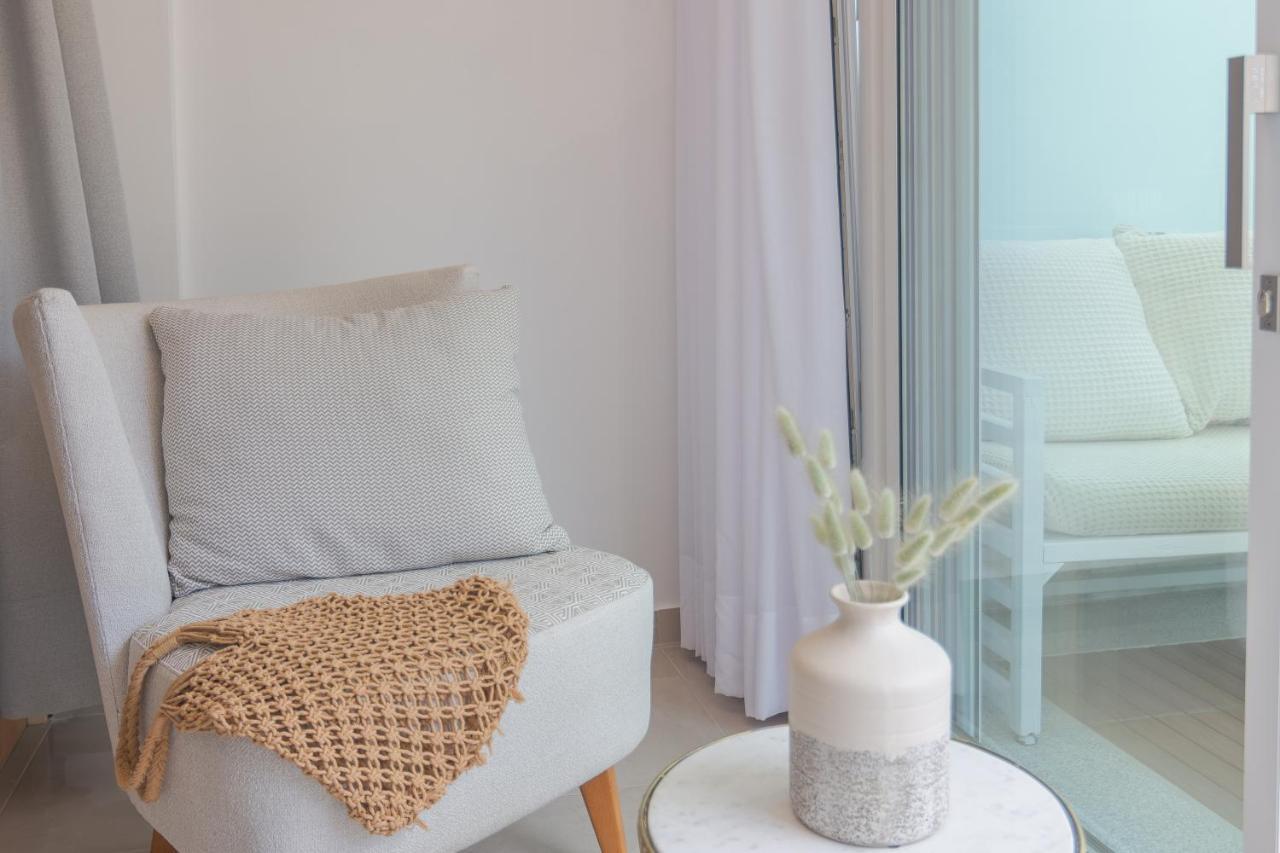 Tango Apartment On The Beach 帕莱欧卡斯提撒 外观 照片
