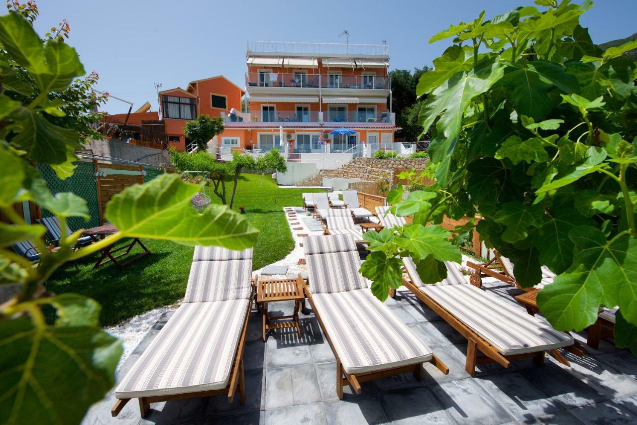 Tango Apartment On The Beach 帕莱欧卡斯提撒 外观 照片